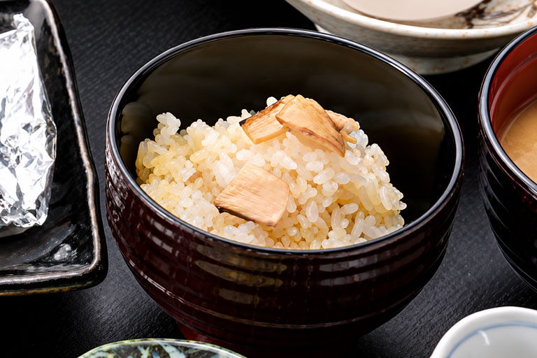 上田市二幸園の松茸料理